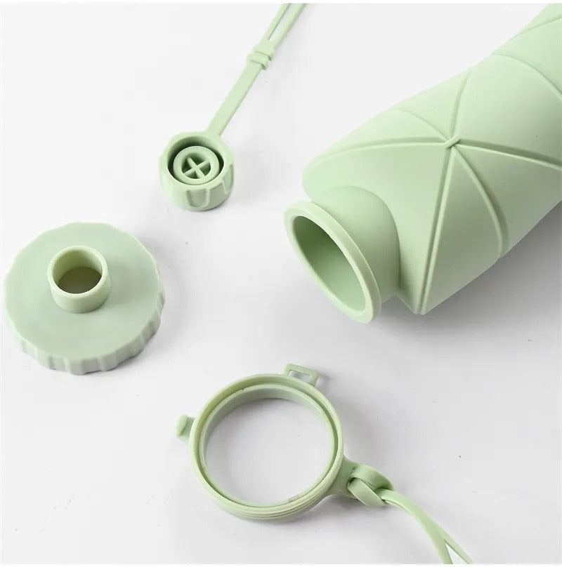 Silicon Foldable Bottle 600ml | Portable Travel Smart Water Bottle | Pocket Size Collapsible Design (Random Color)